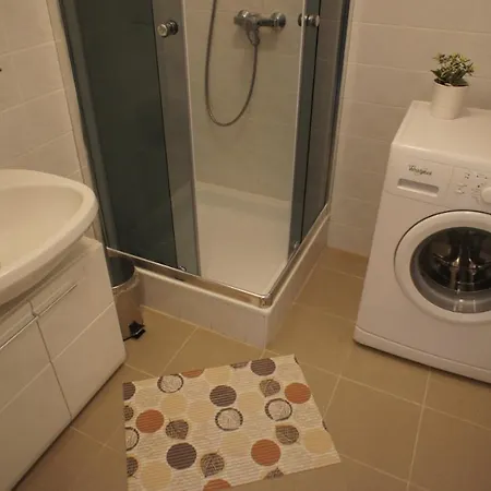 Апартаменты Sienna Family Apartman Шиофок