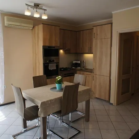 Sienna Family Apartman Апартаменты
